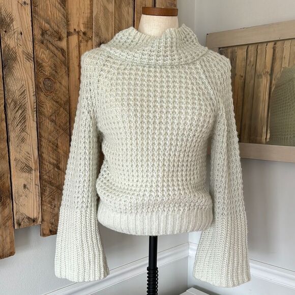 Anthropologie Maeve Dionne Sweater Women's‎ XS Mint Green Nylon Bell Sleeve Soft - Picture 3 of 15